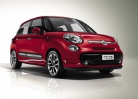 Fiat 500L car photo