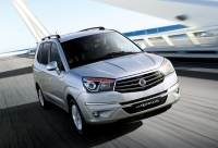 Ssangyong Korando Turismo car photo